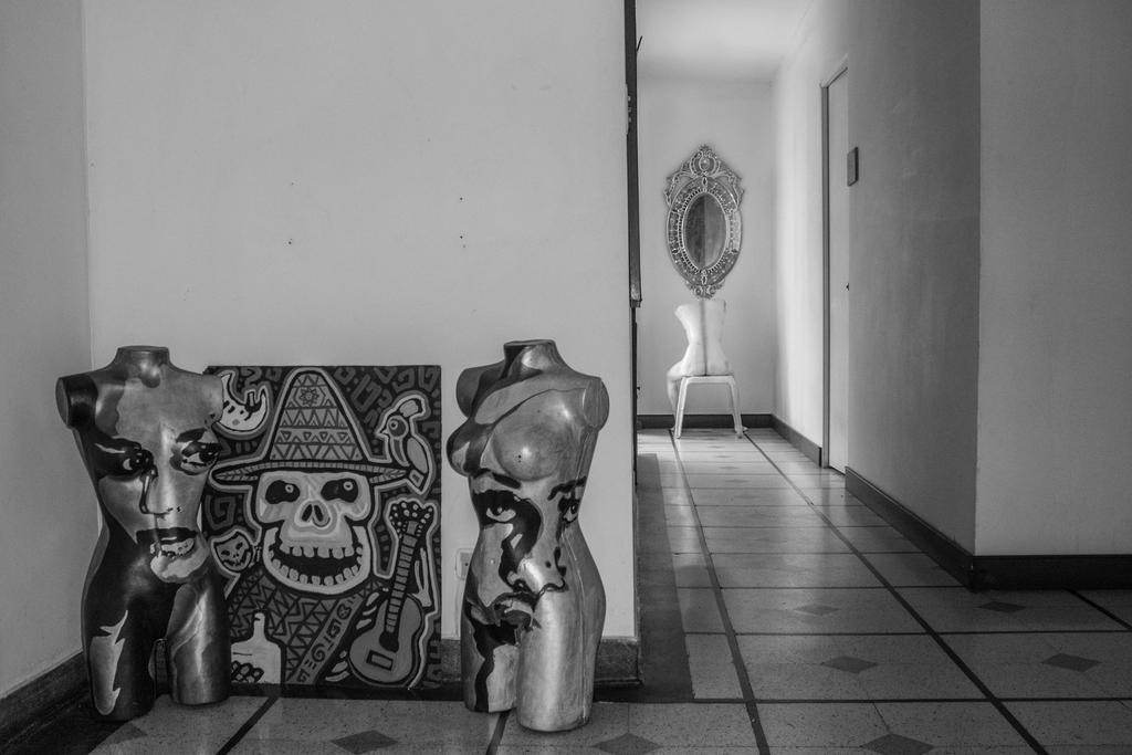 Buddha Hostel Medellín Esterno foto